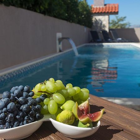 Life - New And Luxury Holiday House Kaštela المظهر الخارجي الصورة
