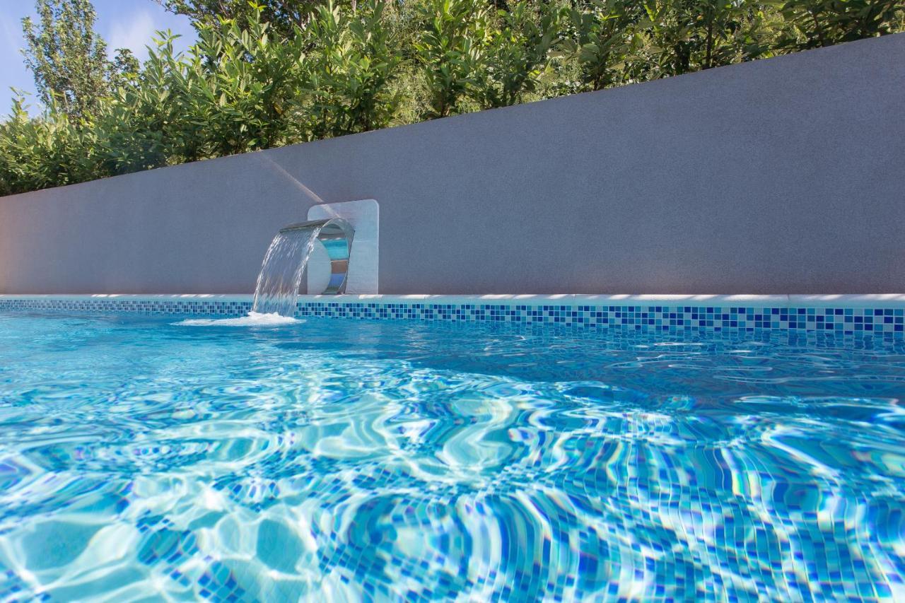 Life - New And Luxury Holiday House Kaštela المظهر الخارجي الصورة