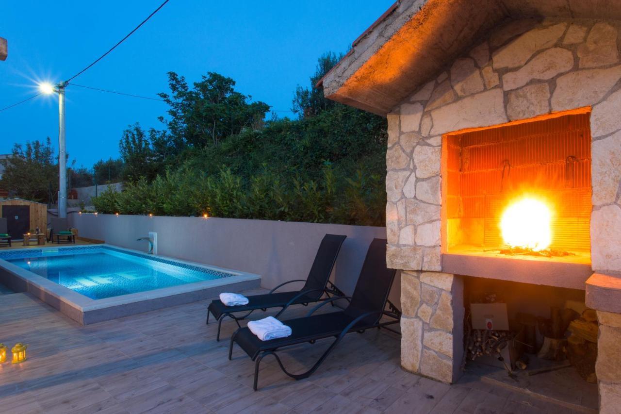 Life - New And Luxury Holiday House Kaštela المظهر الخارجي الصورة
