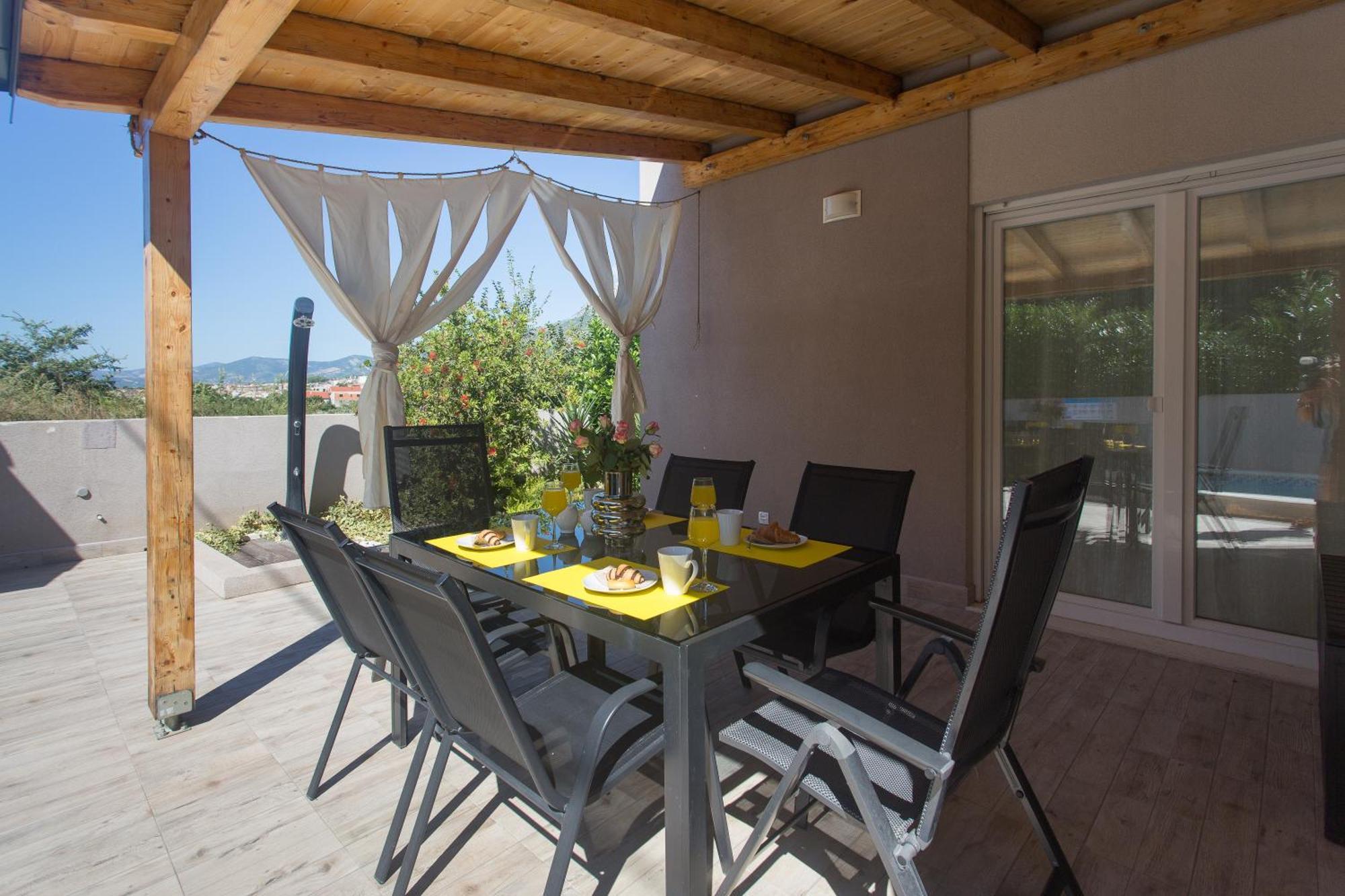 Life - New And Luxury Holiday House Kaštela المظهر الخارجي الصورة