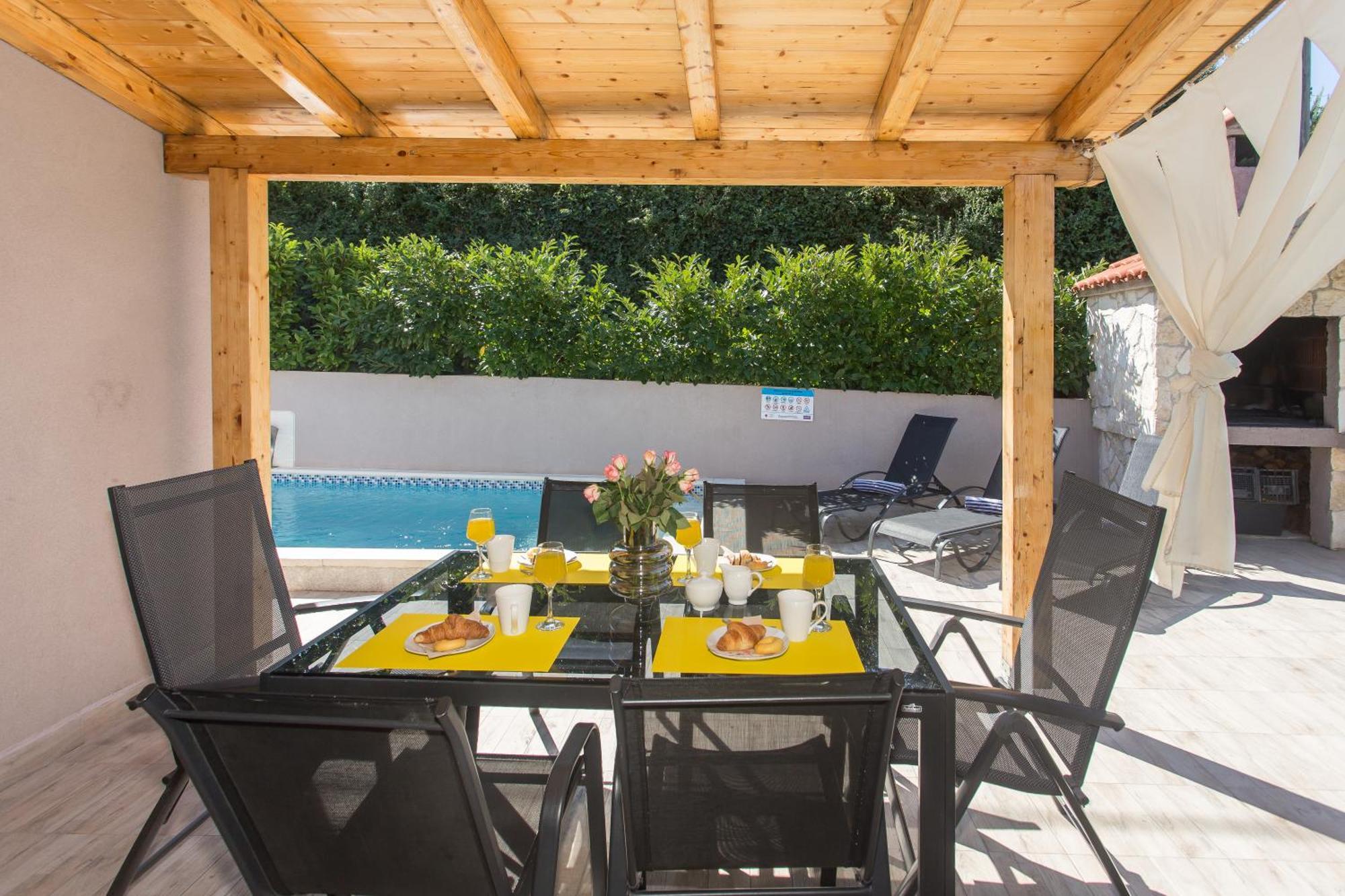 Life - New And Luxury Holiday House Kaštela المظهر الخارجي الصورة