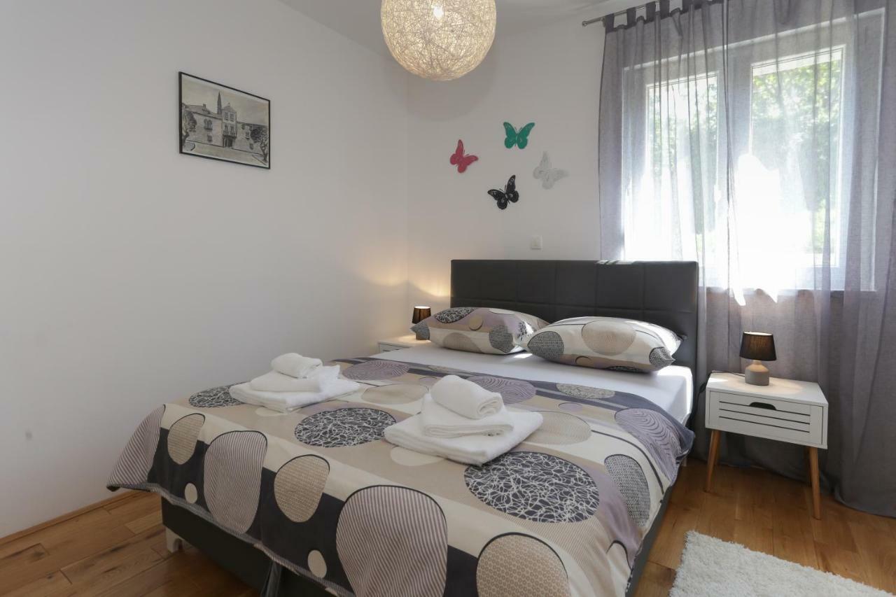 Life - New And Luxury Holiday House Kaštela المظهر الخارجي الصورة